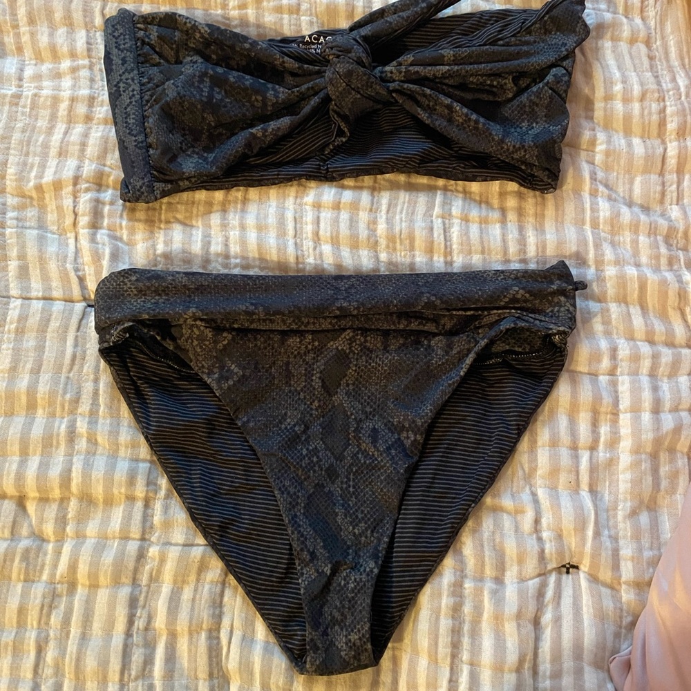 Acacia 2 piece
